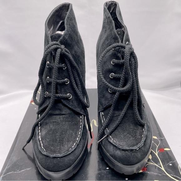ENVY molly lace-up black suede chukka bootie - Picture 7 of 9